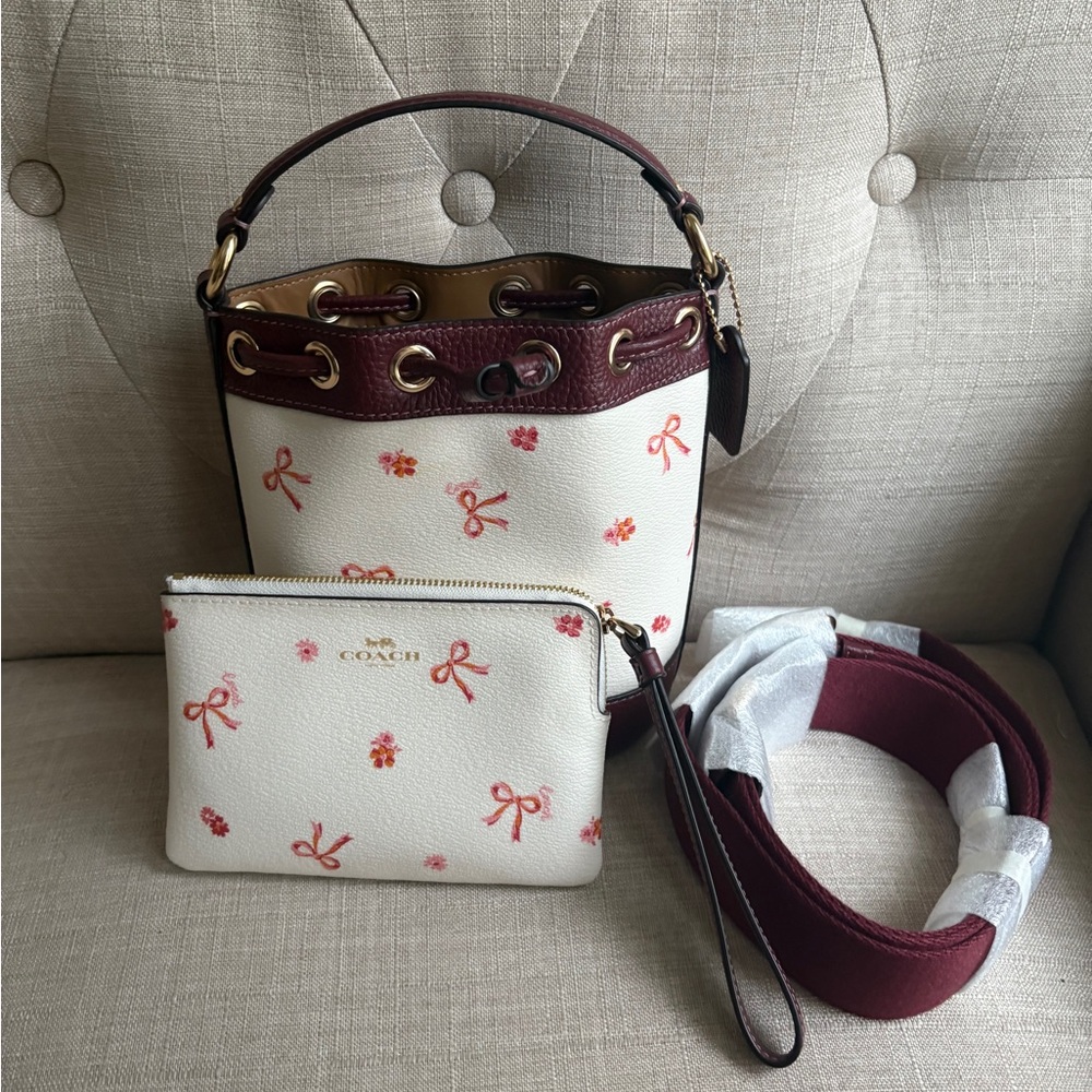 Coach Dempsey Drawstring Bucket Bag 15 With Bow Print In Chalk Wine & wristlet - Picture 2 of 6